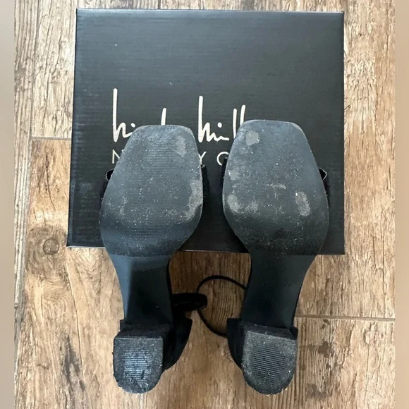 Nicole Miller Suede Heels - Picture 6 of 7